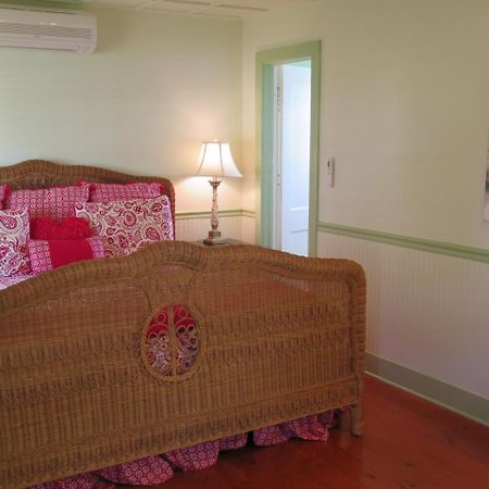 Yellow House B&B Salado Экстерьер фото